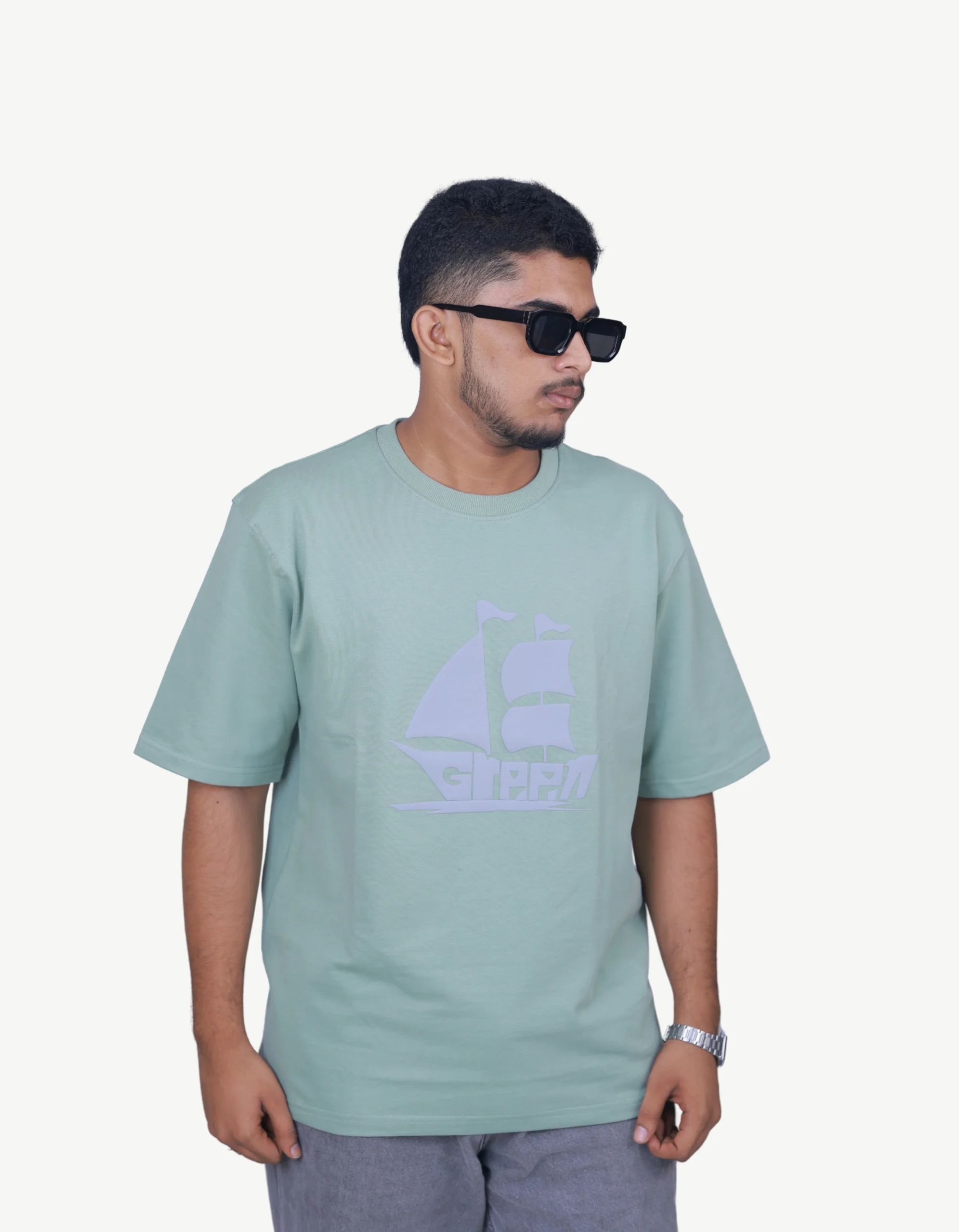 8 LOOSE FIT PRINTED GREEN TEE